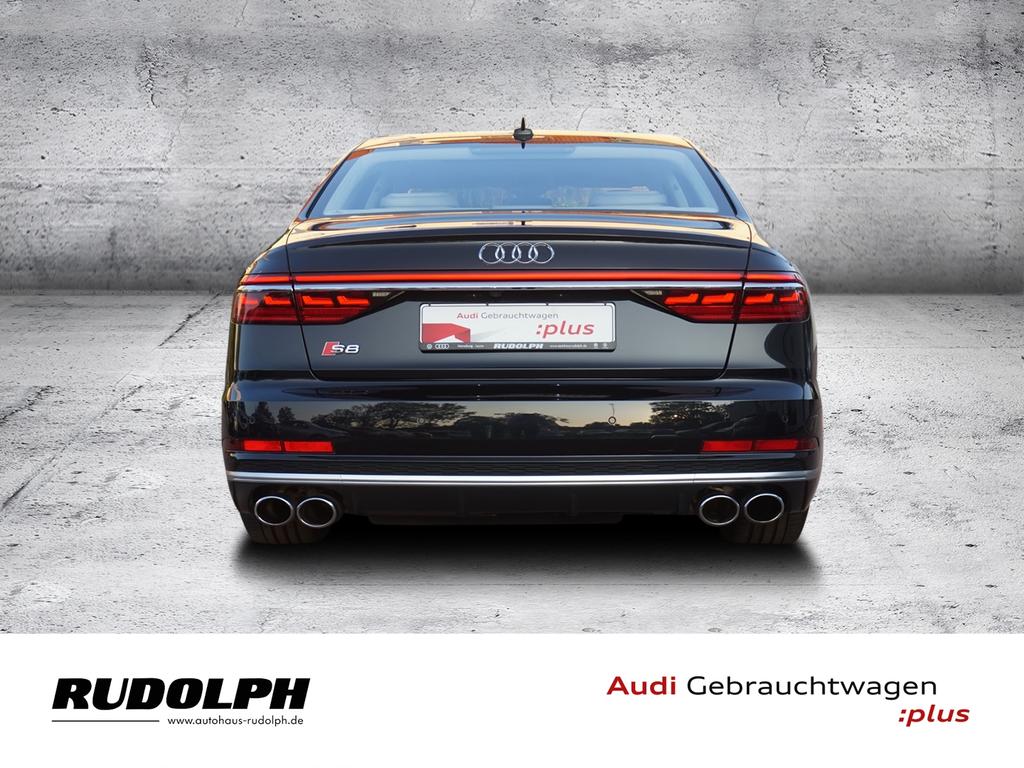 Audi S8 2021