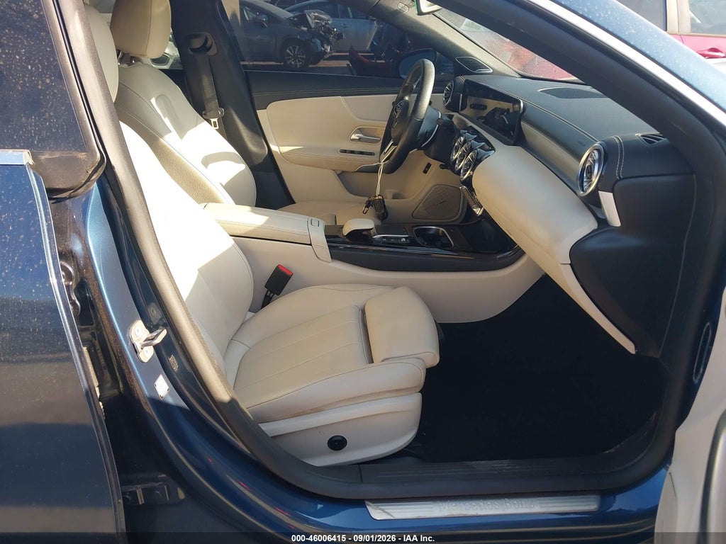 Mercedes-Benz CLA 2023