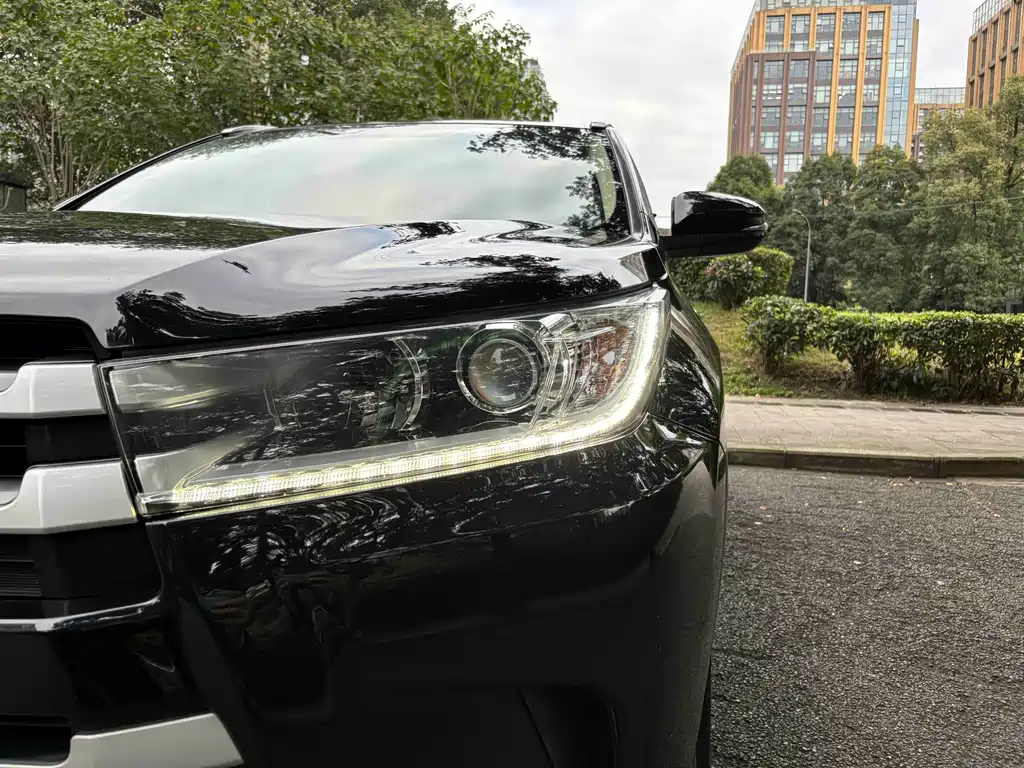 Toyota Highlander 2020