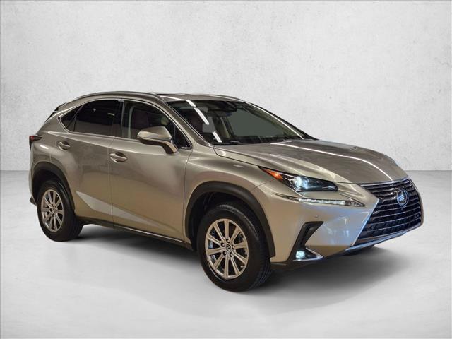 Lexus NX 300 2021