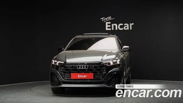 Audi Q8 2025