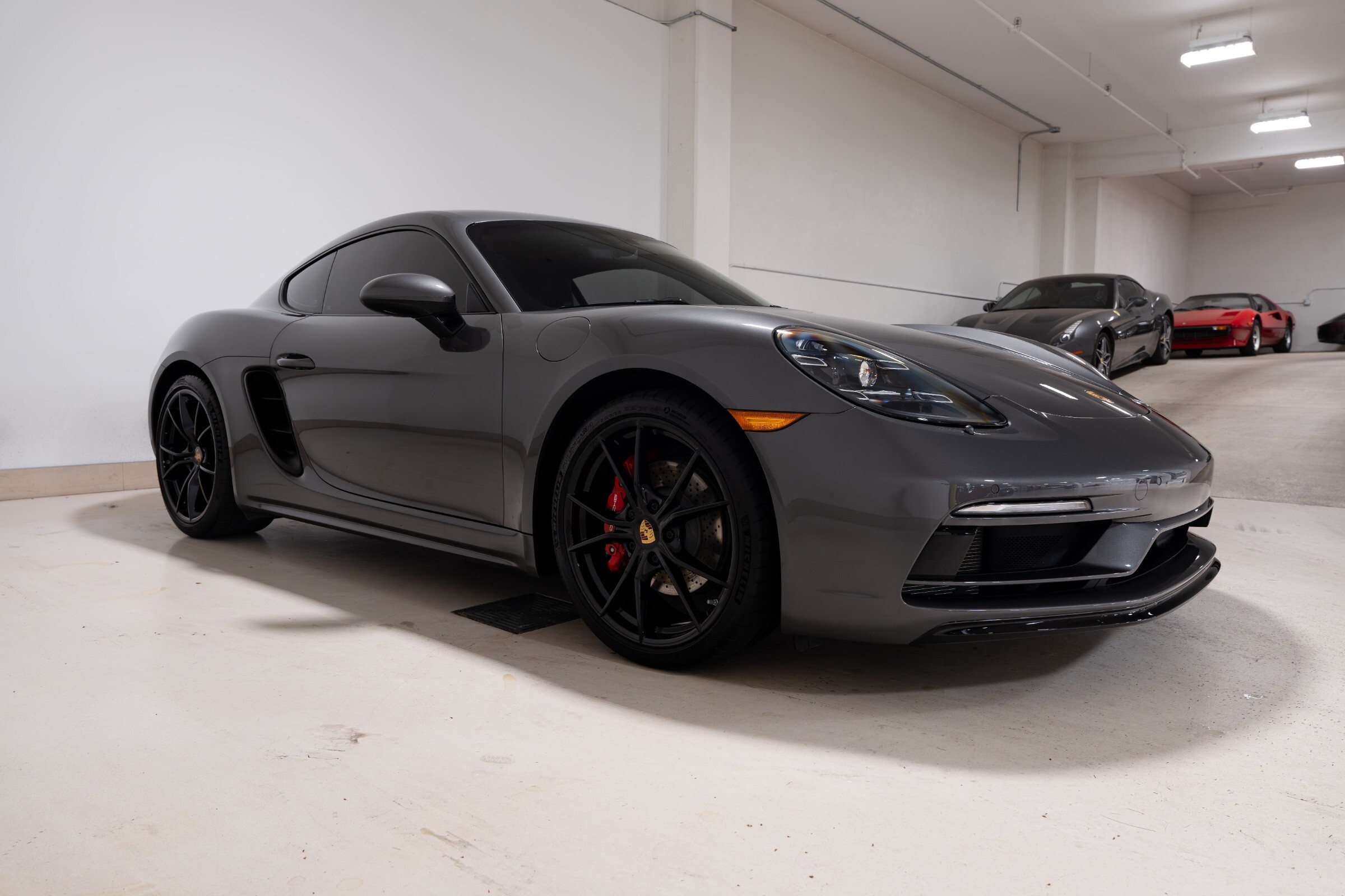 Porsche Cayman 2023