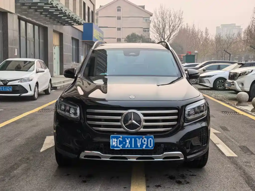Mercedes-Benz GLB 2024