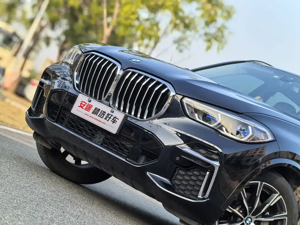 BMW X5 2023