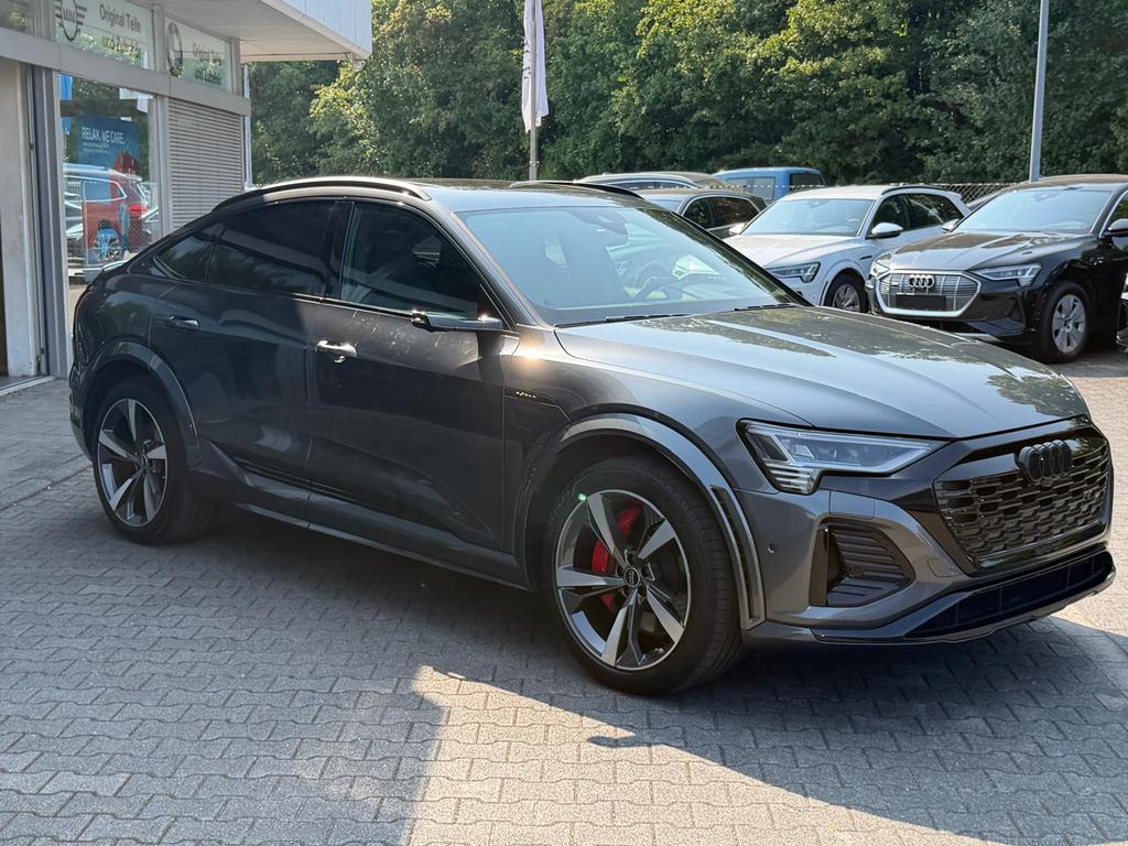 Audi SQ8 e-tron 2024