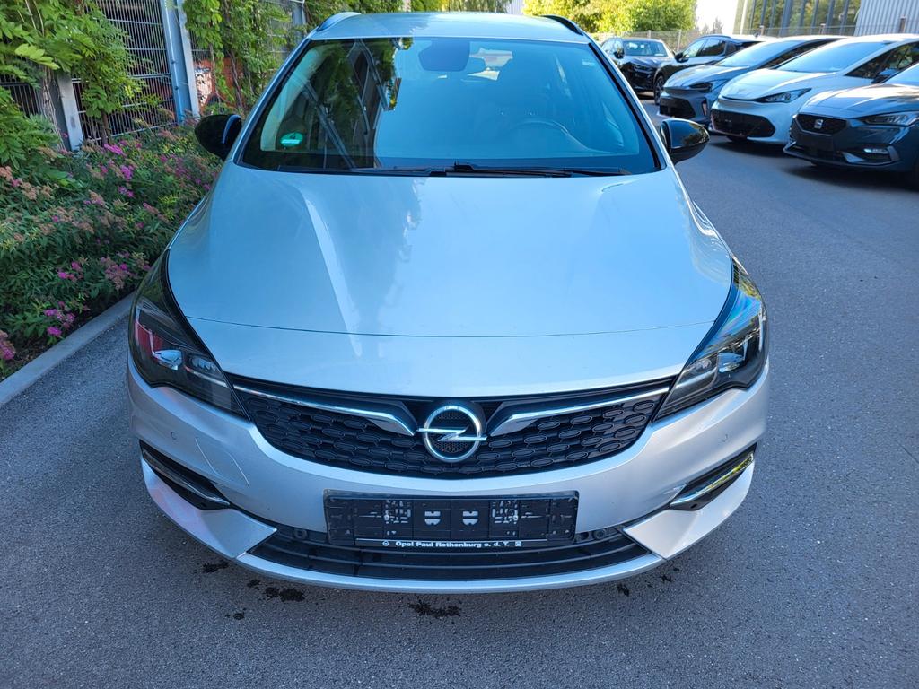 Opel Astra 2021
