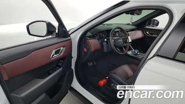 Land Rover Range Rover Velar 2024