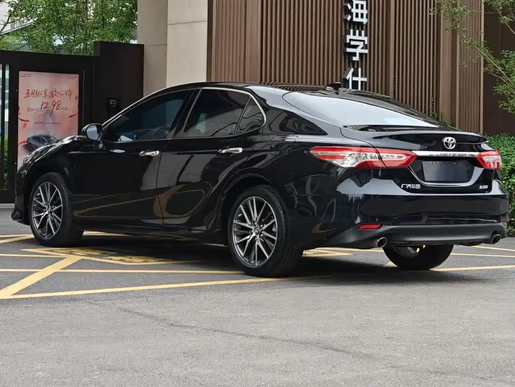 Toyota Camry 2023