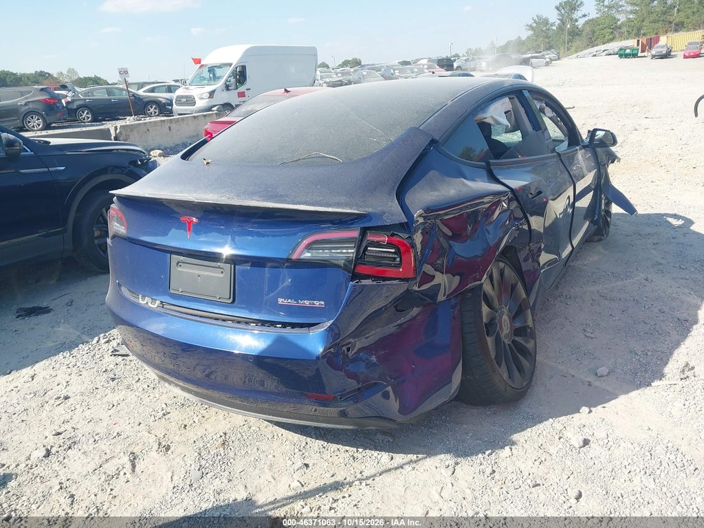 Tesla Model 3 2022