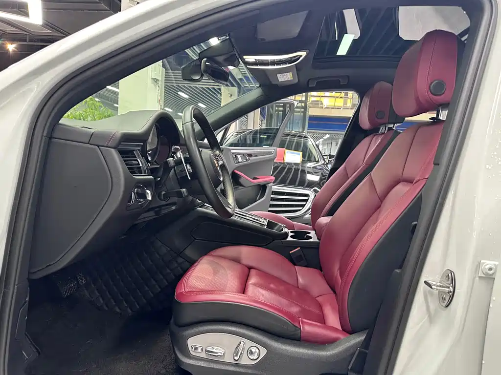 Porsche Macan 2022