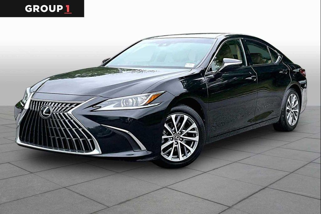 Lexus ES 2022