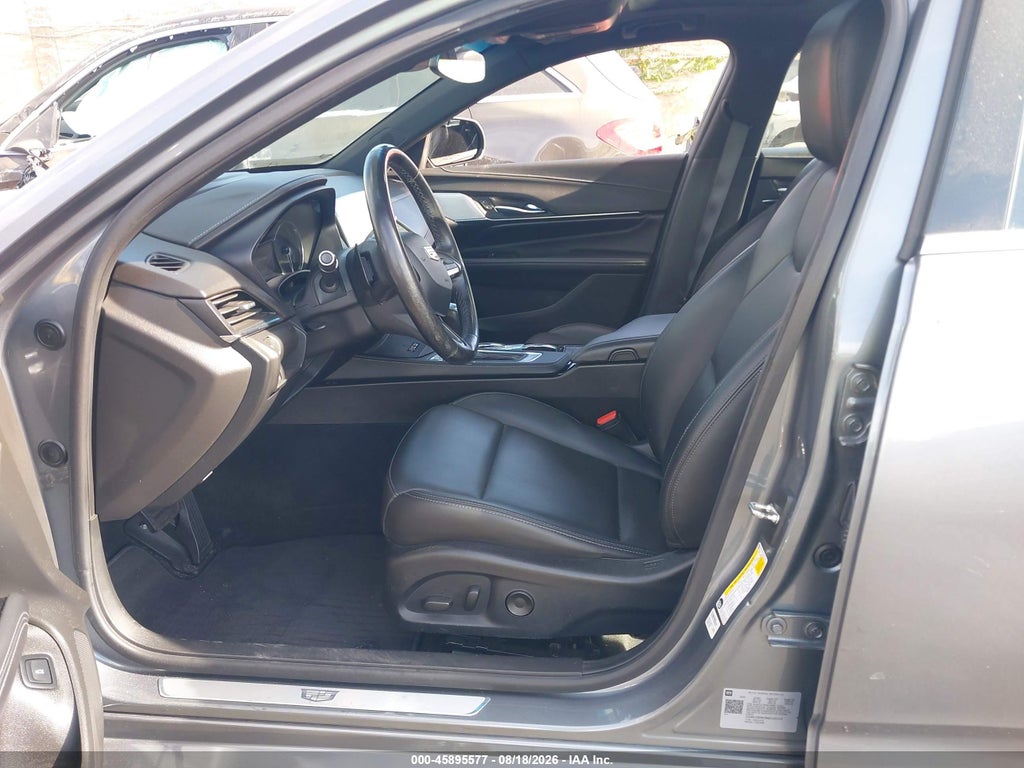 Cadillac CT4 2022