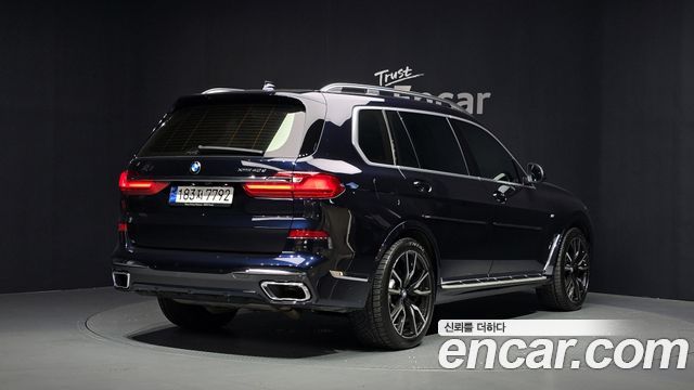 BMW X7 2022