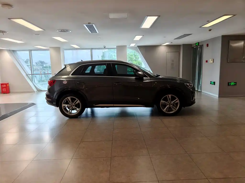 Audi Q3 2021