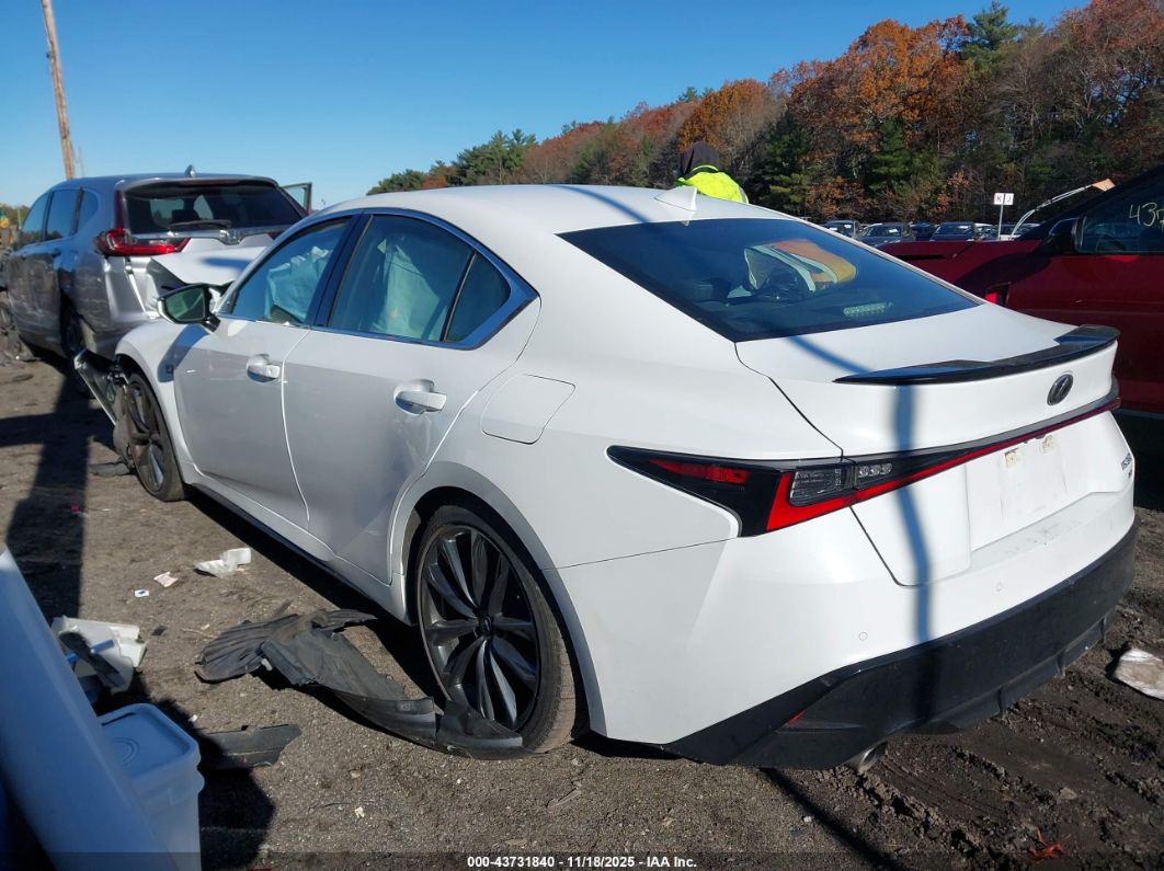 Lexus IS 2023