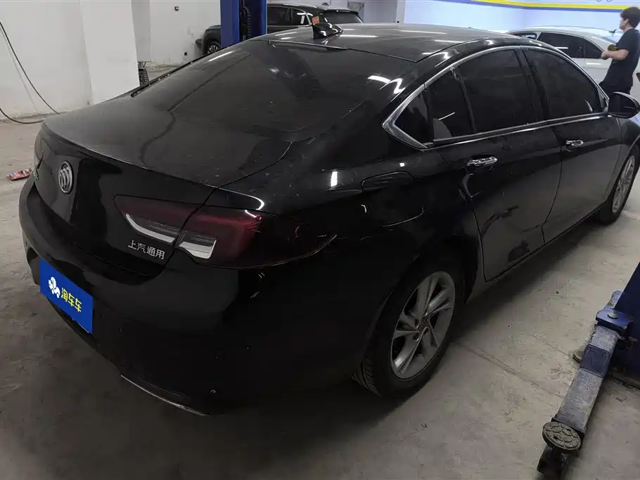 Buick Regal 2021