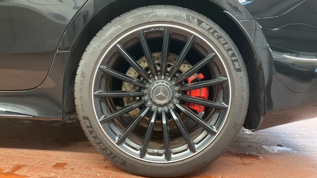 Mercedes-Benz AMG GT 2024