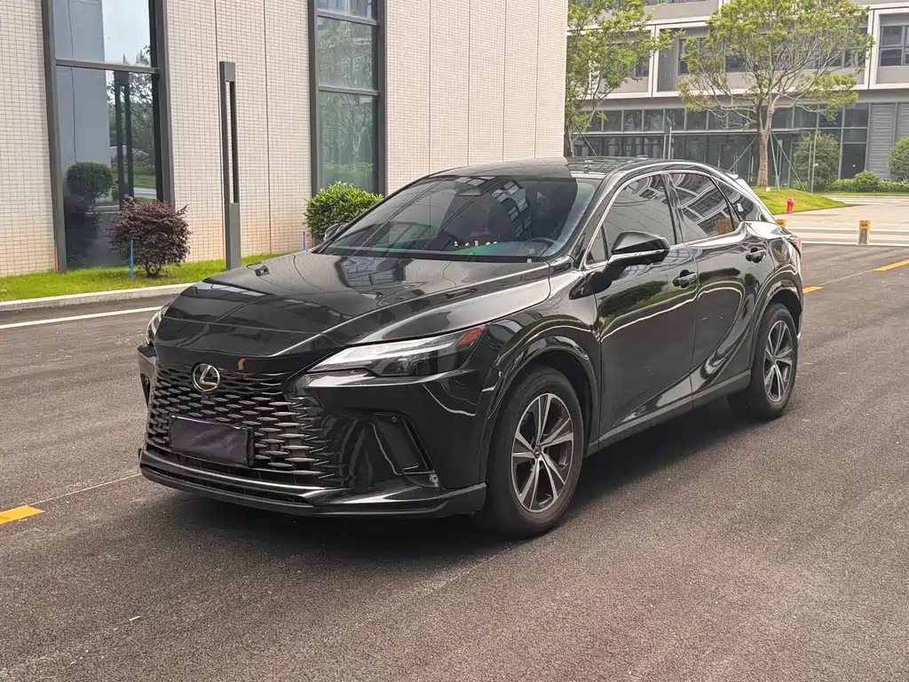 Lexus RX 2025