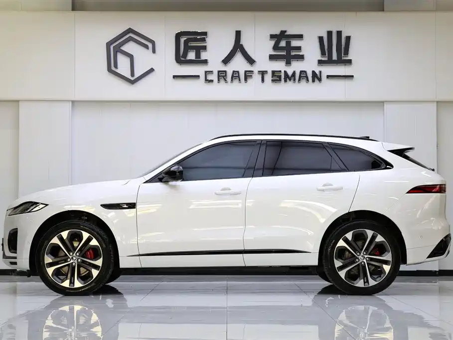 Jaguar F-Pace 2024