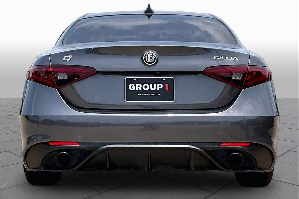 Alfa Romeo Giulia 2023