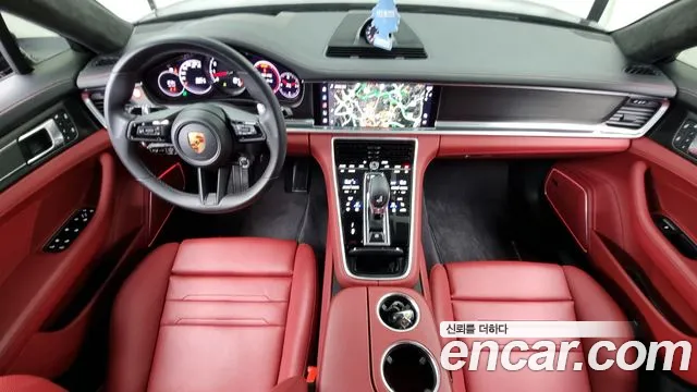 Porsche Panamera 2023