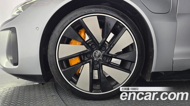 Audi e-tron GT 2021