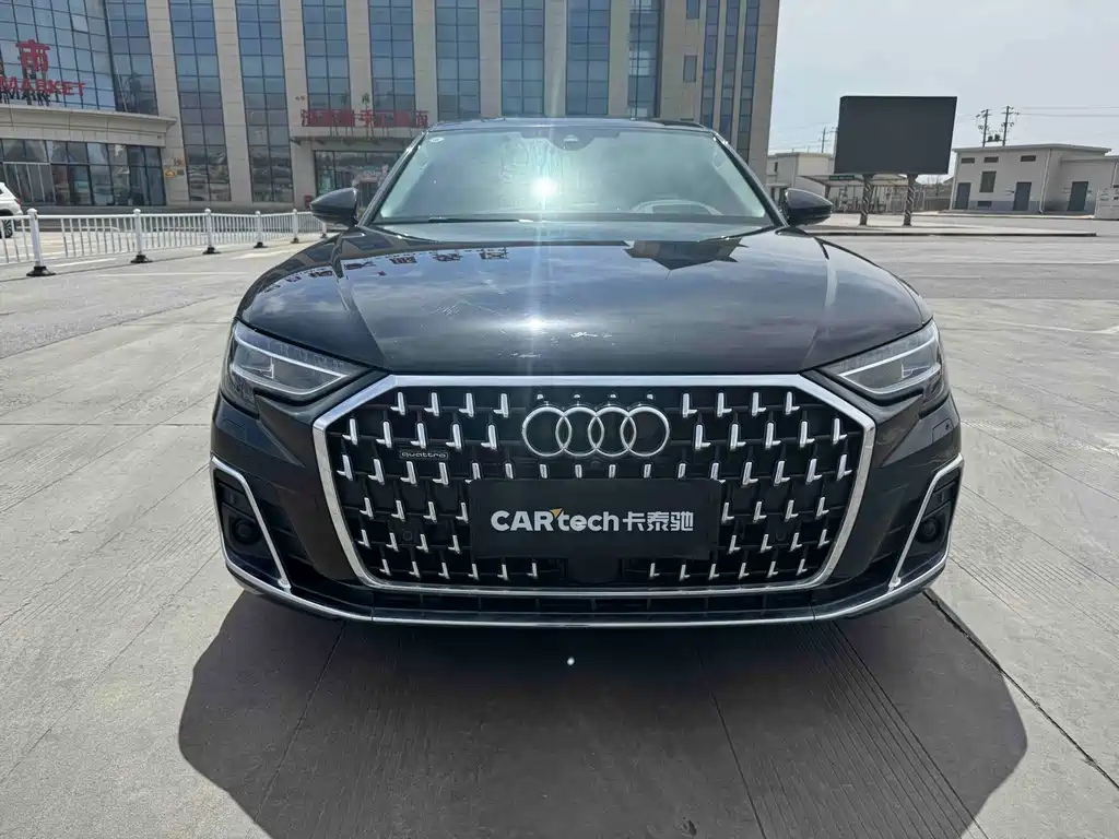 Audi A8 2025