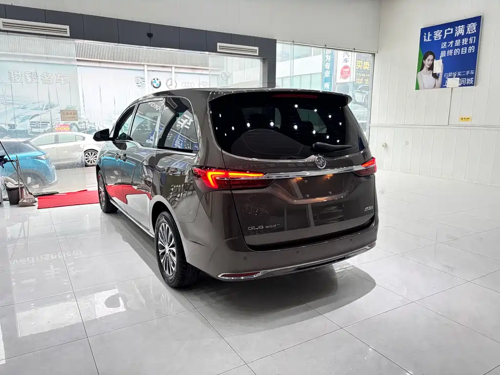 Buick GL8 2022