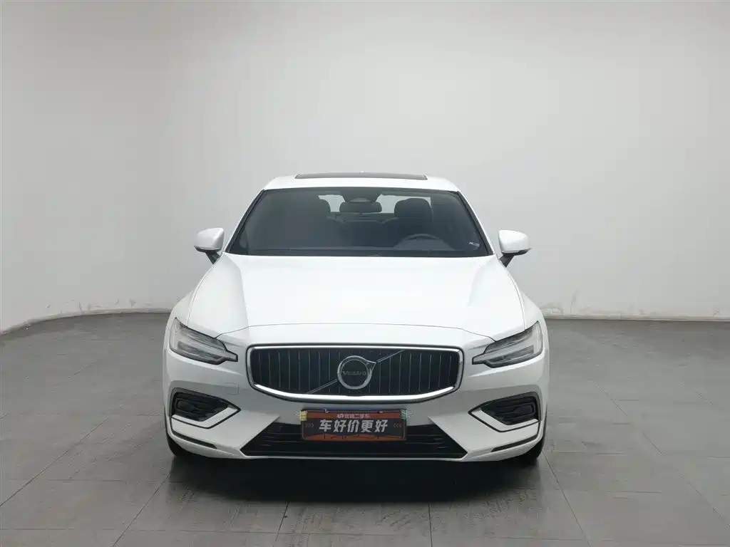 Volvo S60 2024