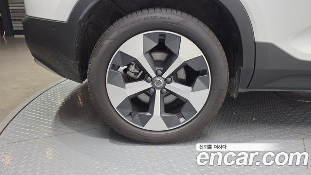 Volvo XC40 2024
