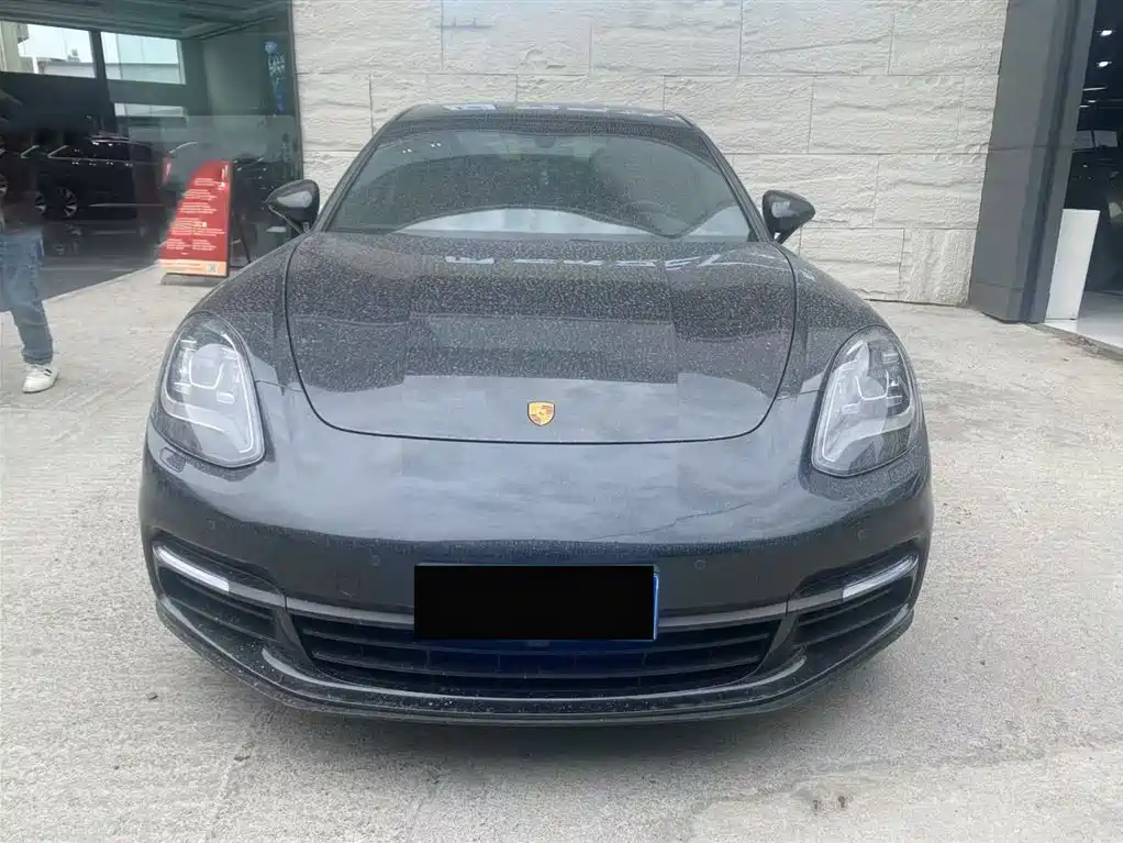 Porsche Panamera 2020