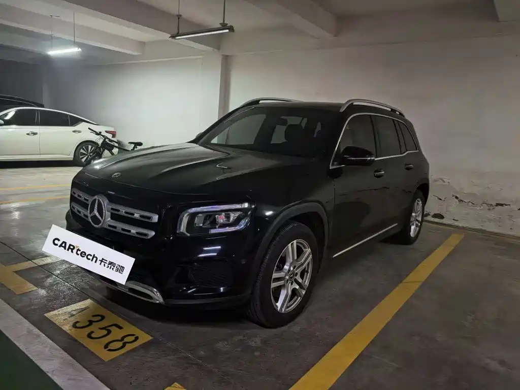 Mercedes-Benz GLB 2023