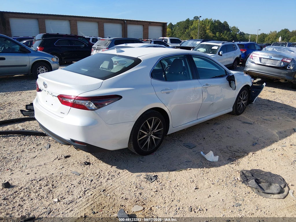 Toyota Camry 2022