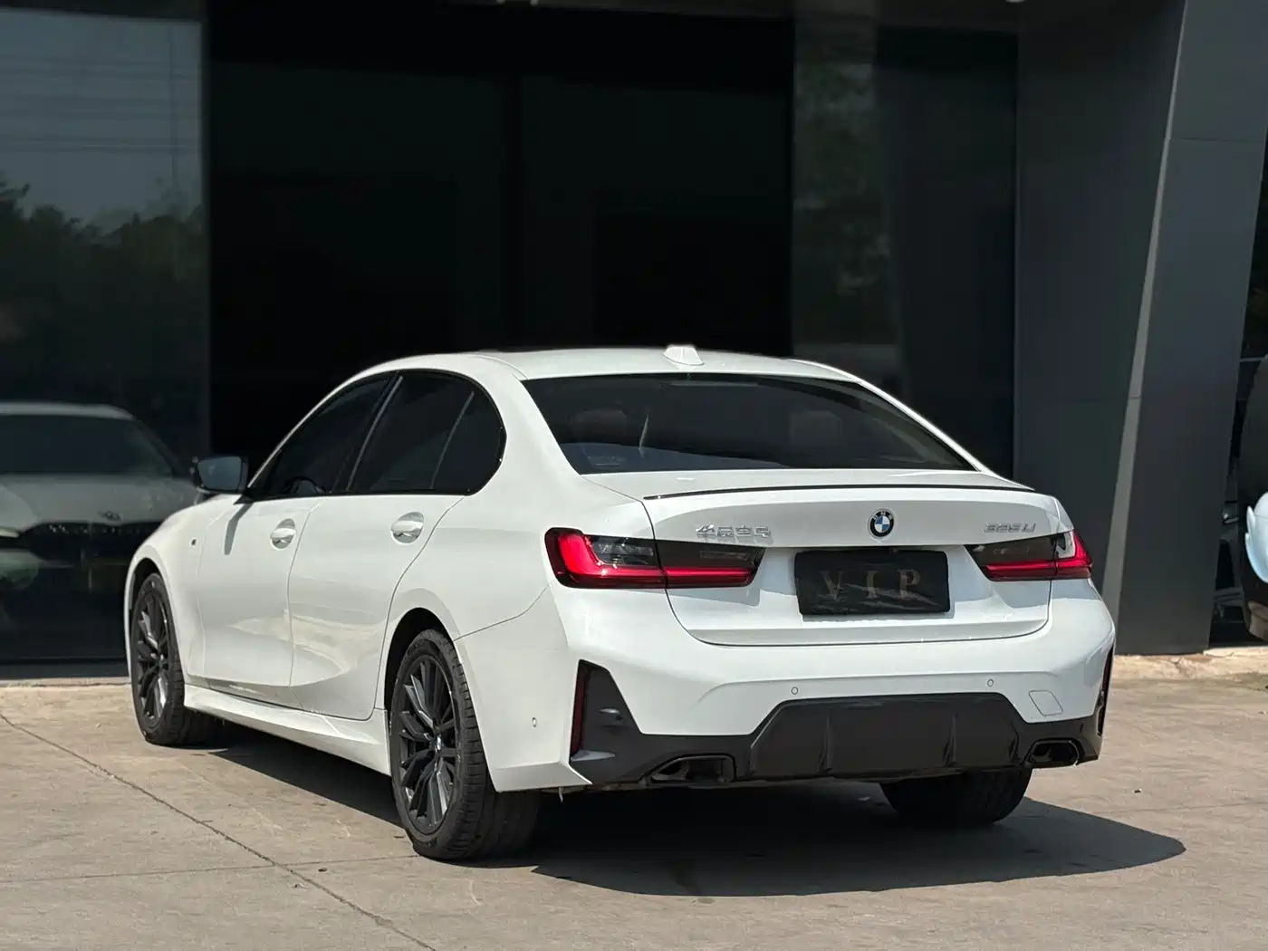 BMW 3 серии 2022