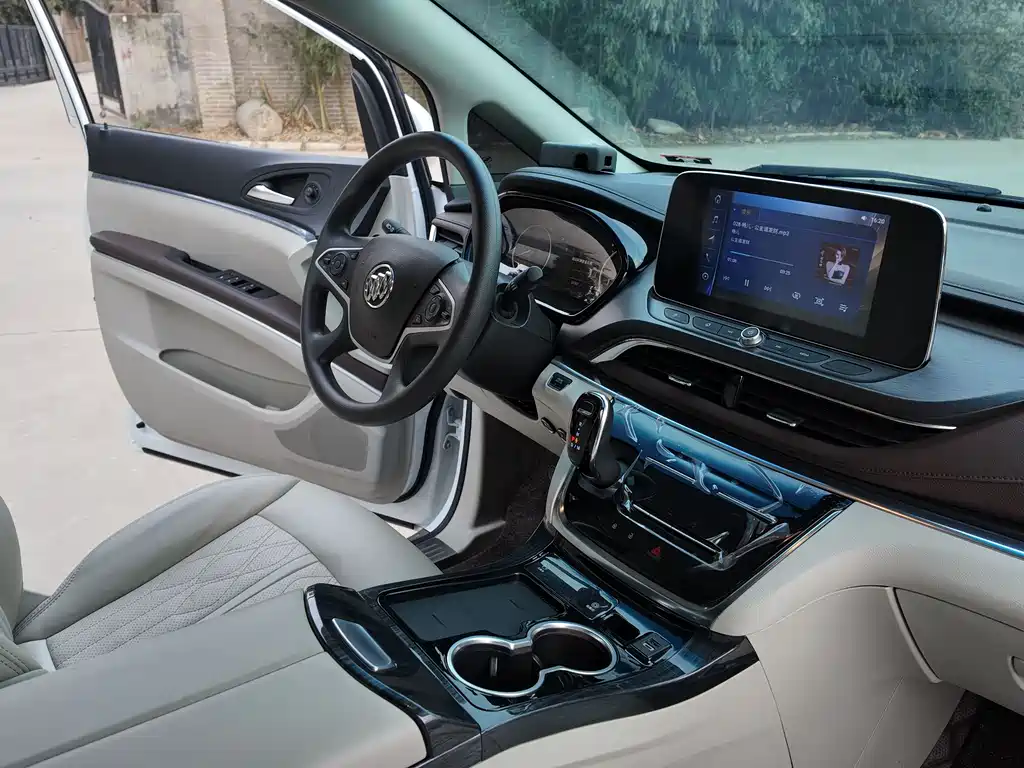 Buick GL8 2024