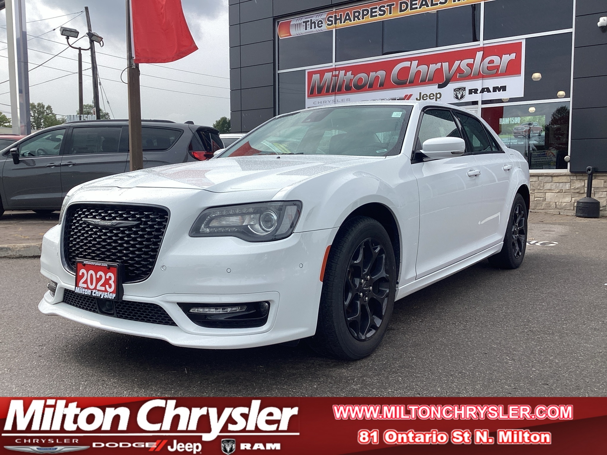 Chrysler 300 2023