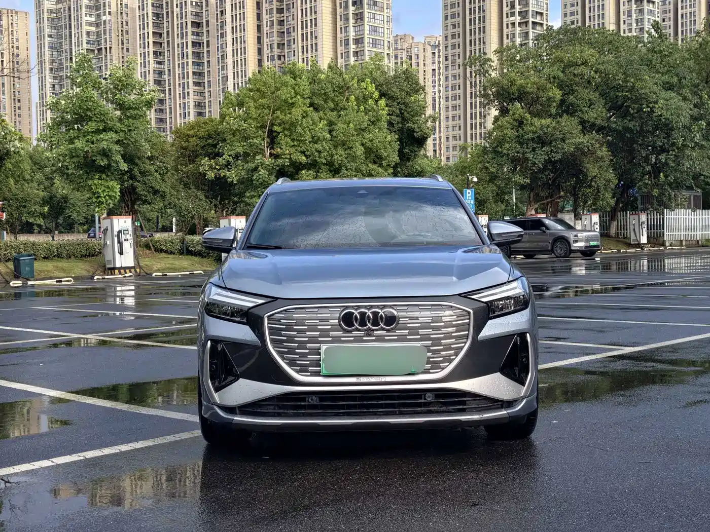 Audi Q4 e-tron 2023