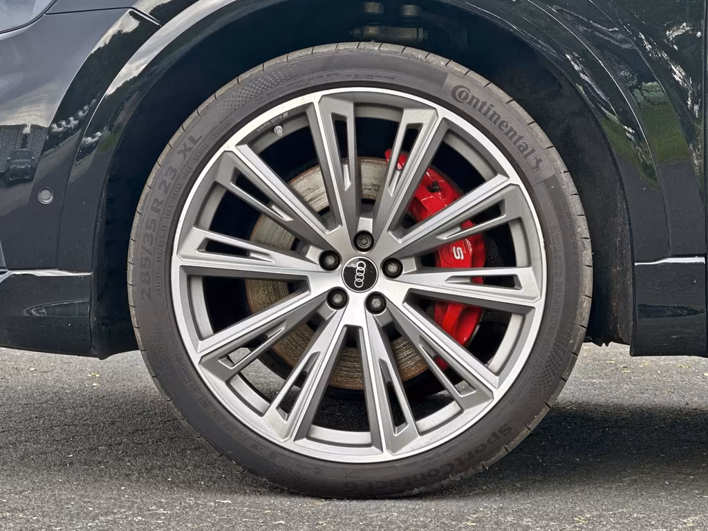 Audi SQ8 2023