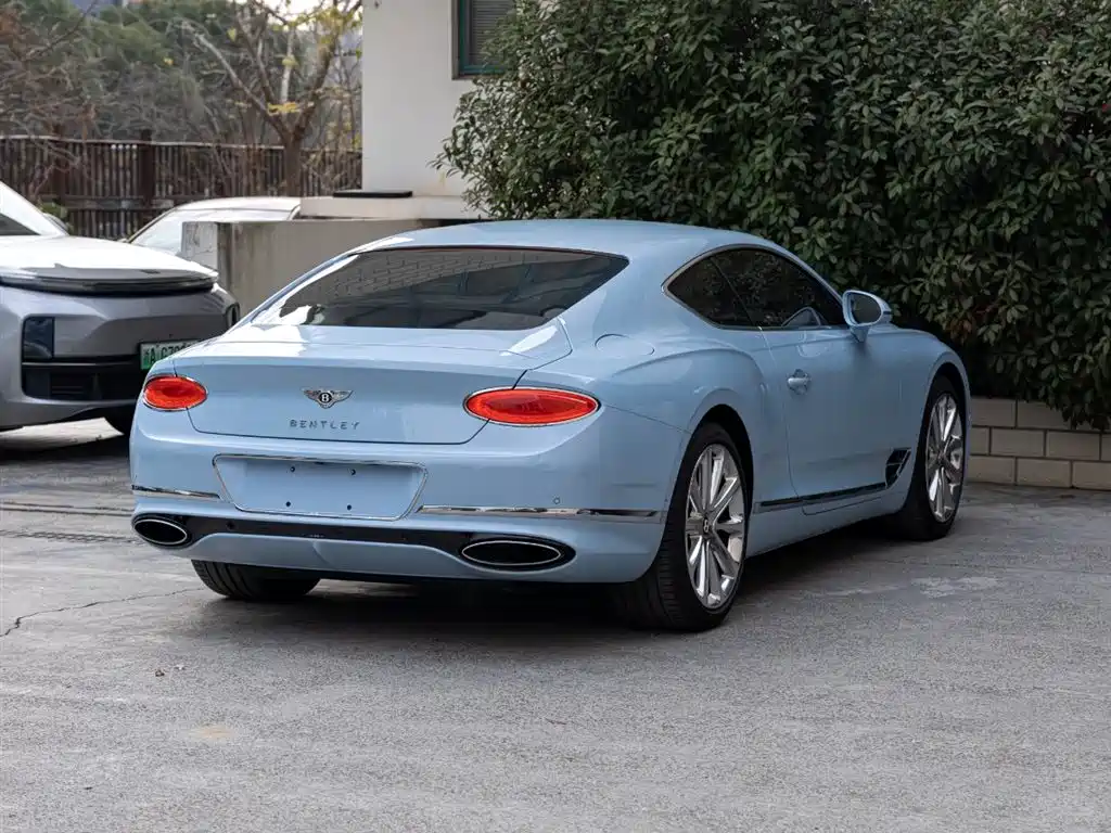Bentley Continental 2021