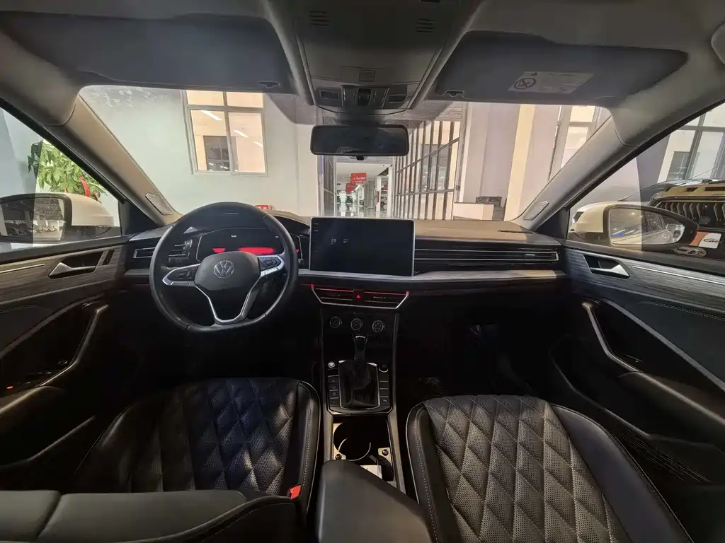 Volkswagen Jetta 2023