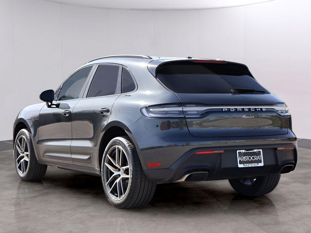 Porsche Macan 2025