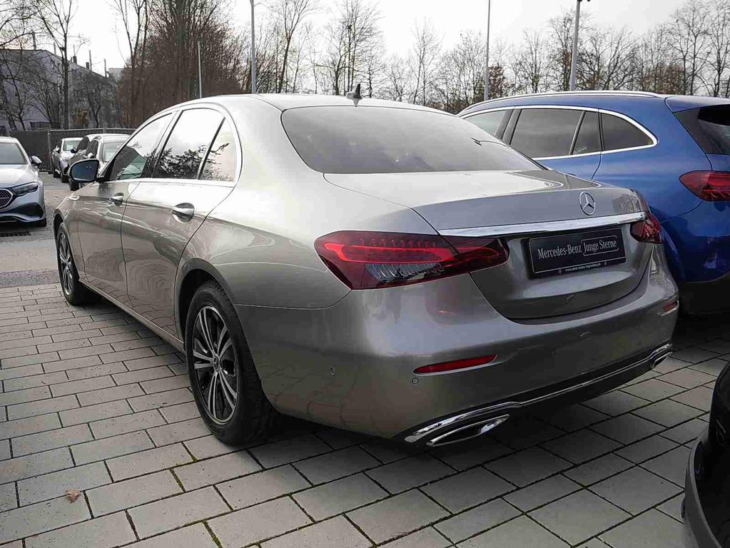 Mercedes-Benz E 220 2022