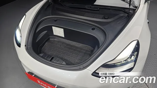Tesla Model 3 2020