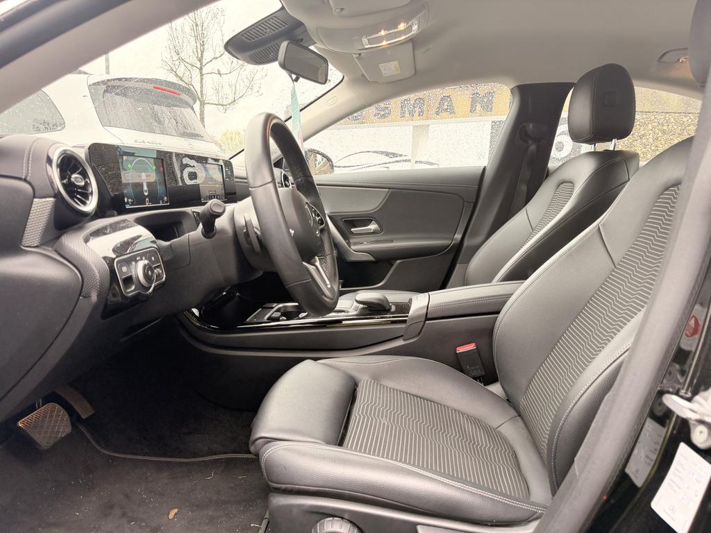 Mercedes-Benz CLA 200 2022