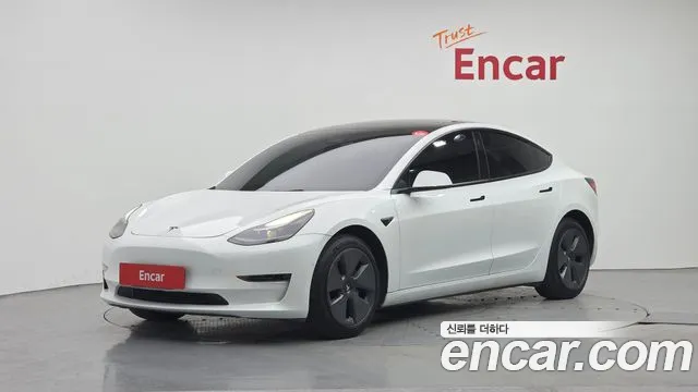 Tesla Model 3 2022