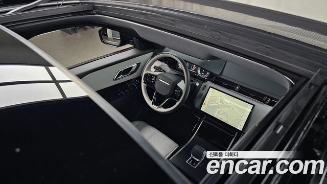 Land Rover Range Rover Velar 2025
