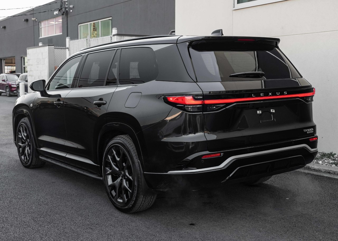 Lexus TX 2025