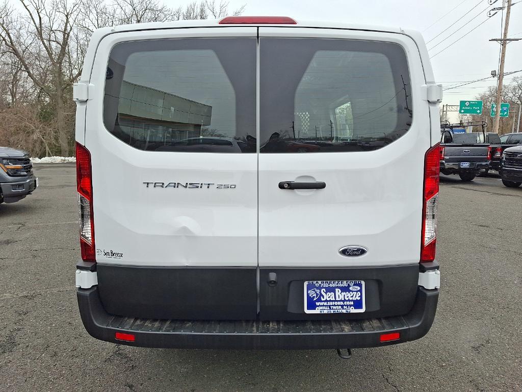 Ford Transit 2024