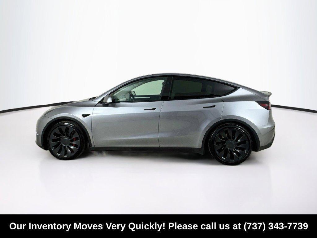 Tesla Model Y 2024