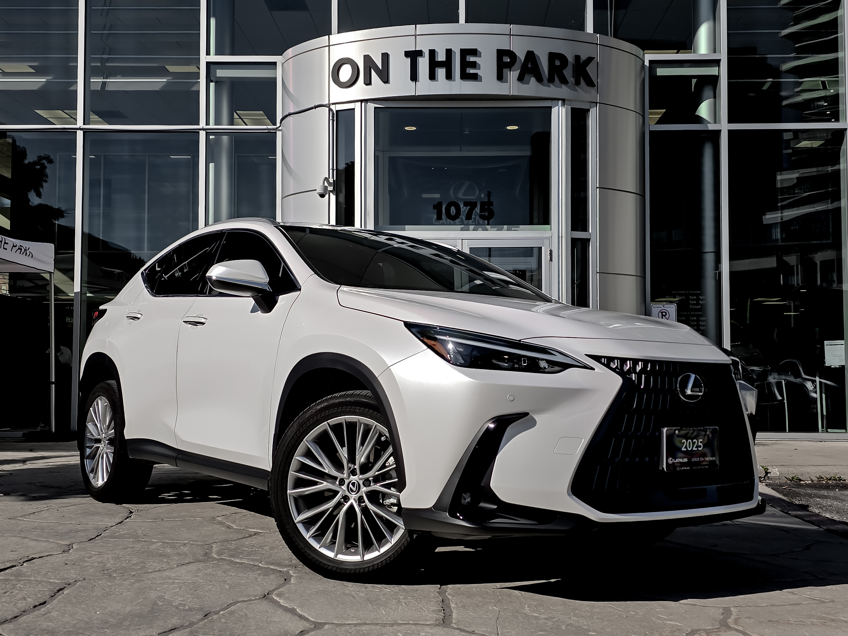 Lexus NX 2025
